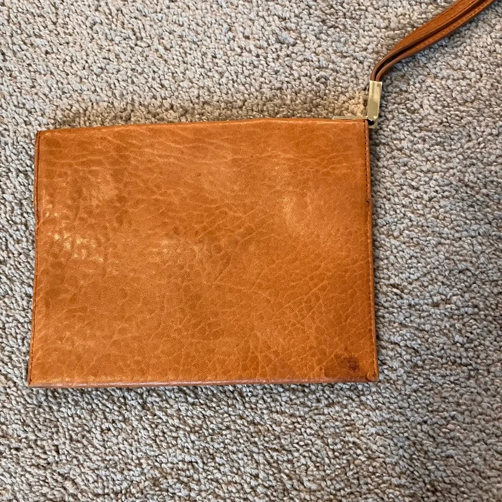 Henri Bendel Tan with gold hardware Leather Wristlet